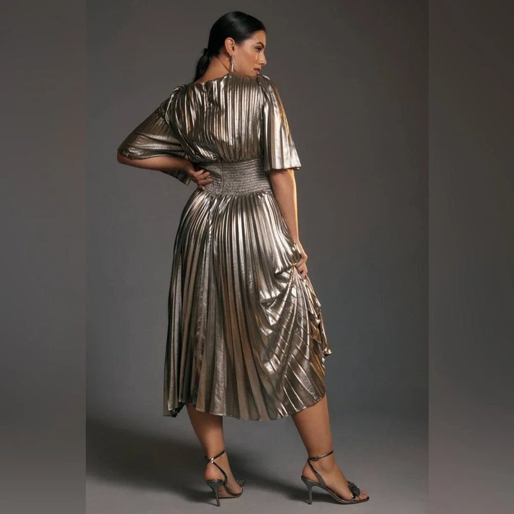 Anthropologie Short-Sleeve Metallic Cutout Midi Dress Holiday Party Pleated 1X - Picture 8 of 8